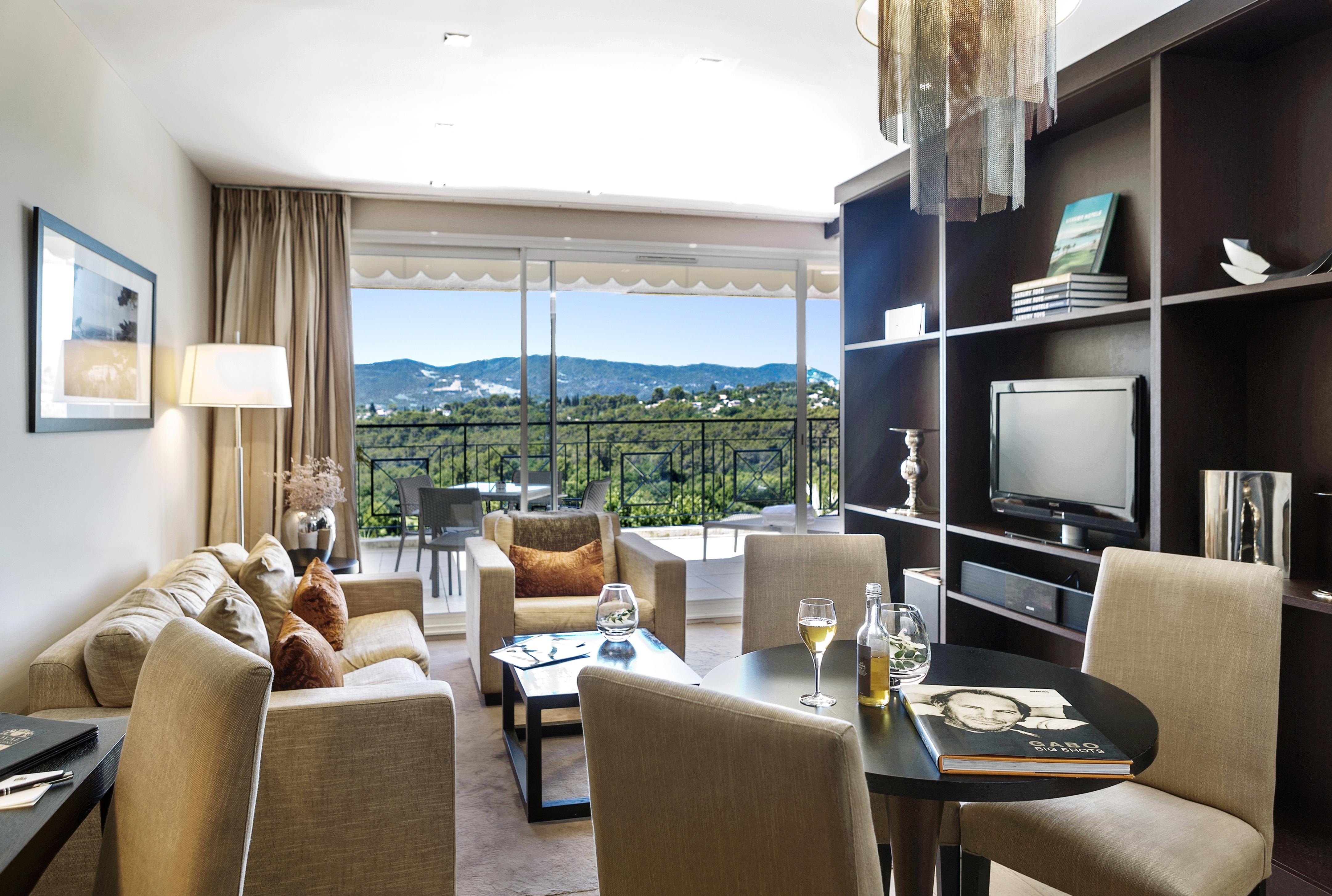 Royal Mougins Golf, Hotel & Spa De Luxe Bagian luar foto