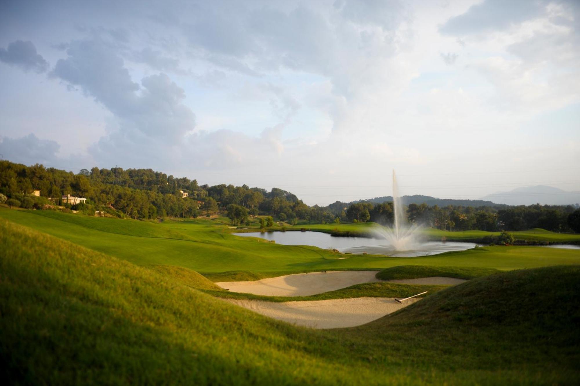 Royal Mougins Golf, Hotel & Spa De Luxe Bagian luar foto