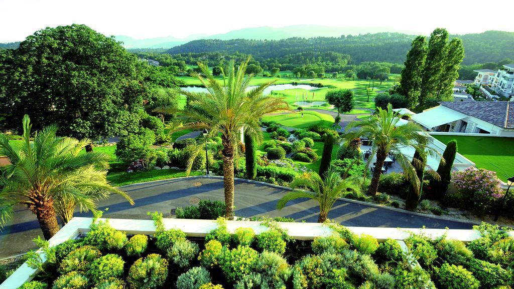 Royal Mougins Golf, Hotel & Spa De Luxe Bagian luar foto