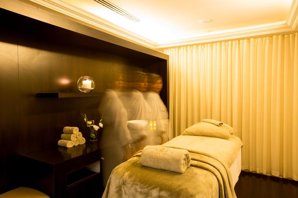 Royal Mougins Golf, Hotel & Spa De Luxe Bagian luar foto