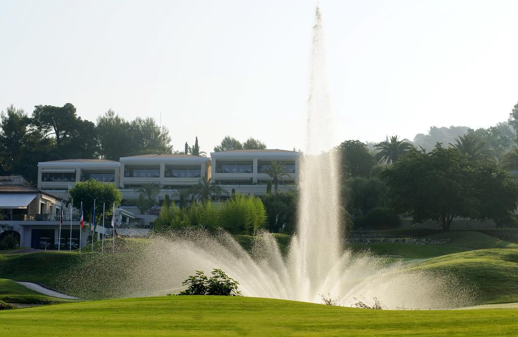 Royal Mougins Golf, Hotel & Spa De Luxe Bagian luar foto